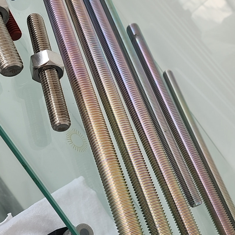 Acero de aleación M27*300 PTFE/Dacromet que cubre B7 pernos prisioneros de varillas roscadas Acero de aleación M27*300 PTFE/Dacromet que cubre B7 pernos prisioneros de varillas roscadas