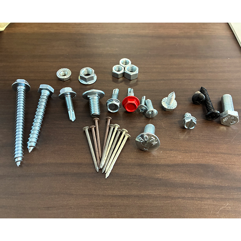 Tornillos para madera hexagonales de acero inoxidable 304 ST5 * 35