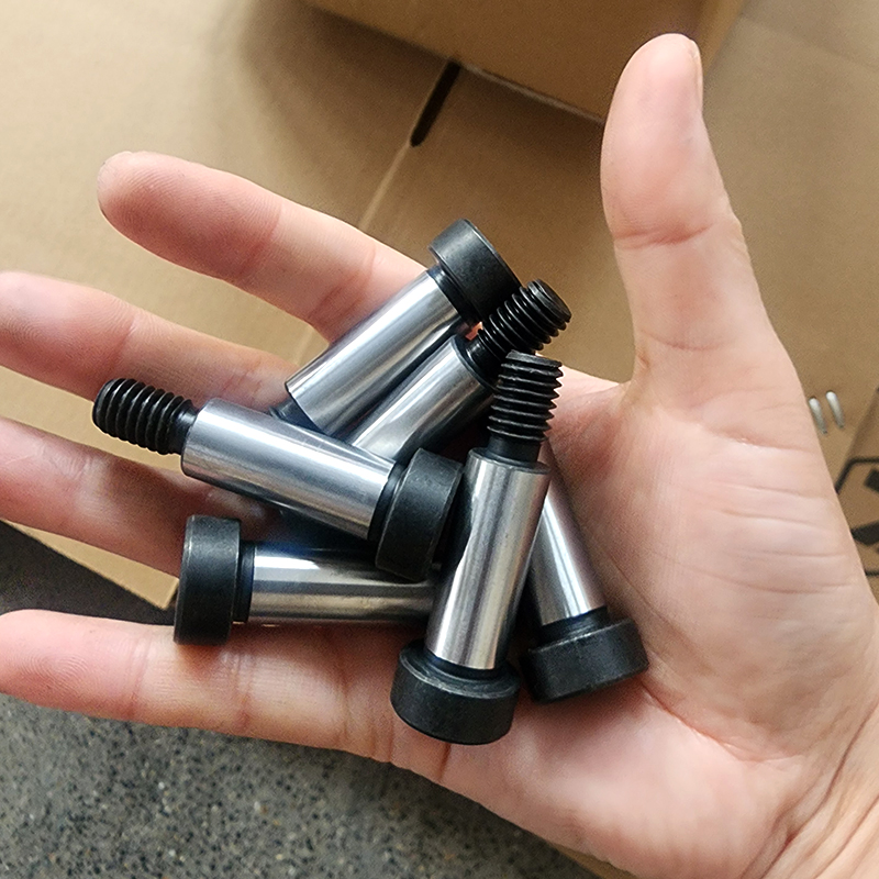 Pernos de hombro de fosfato de precisión de grado 8.8 de 1-8 UNC x 6