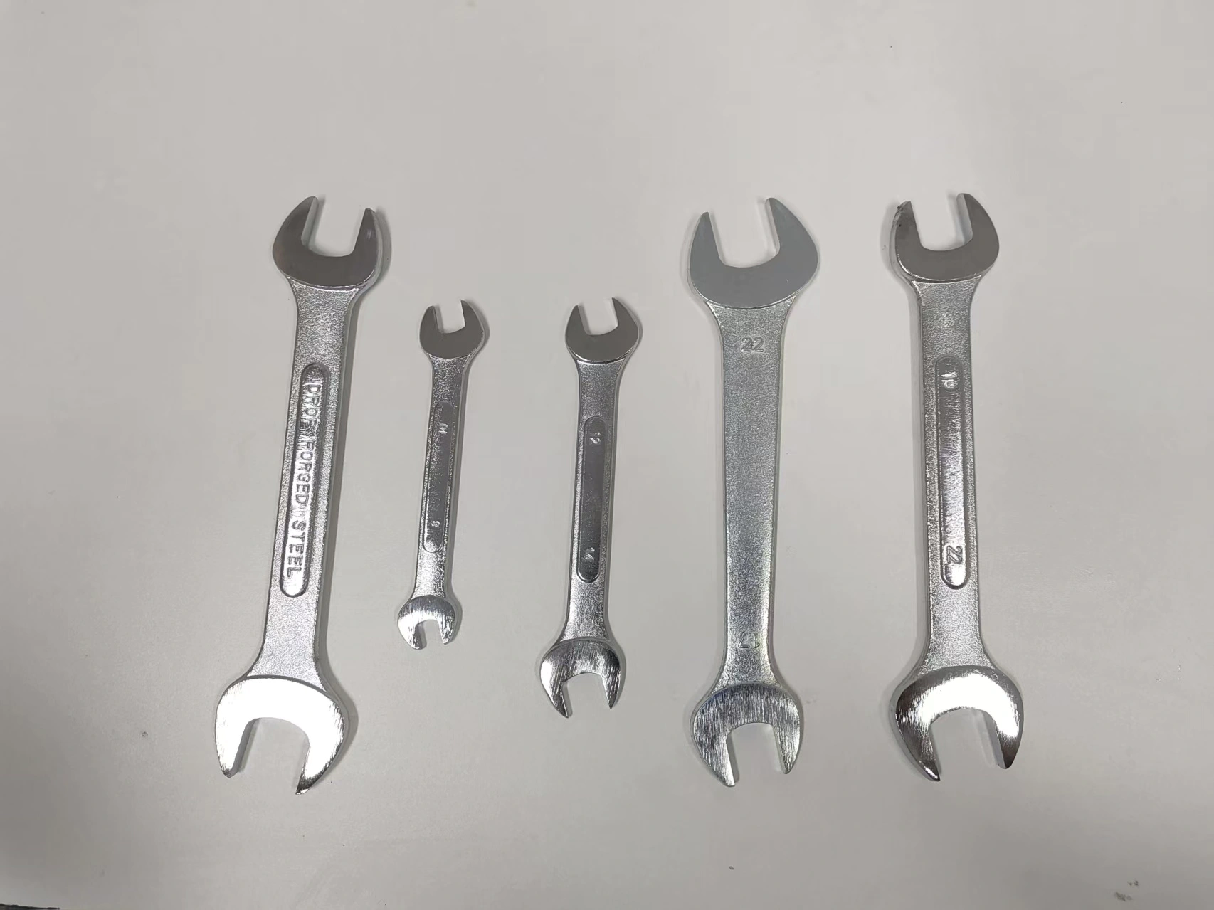 Llave de mano portátil de doble extremo abierto de acero con alto contenido de carbono de China para reparación de automóviles, soporte para procesamiento de muestras y dibujos personalizados